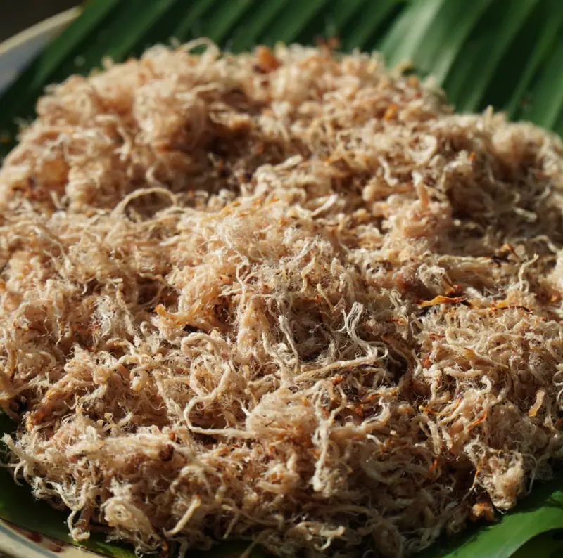 Cận cảnh sợi thịt heo rang cháy cạnh